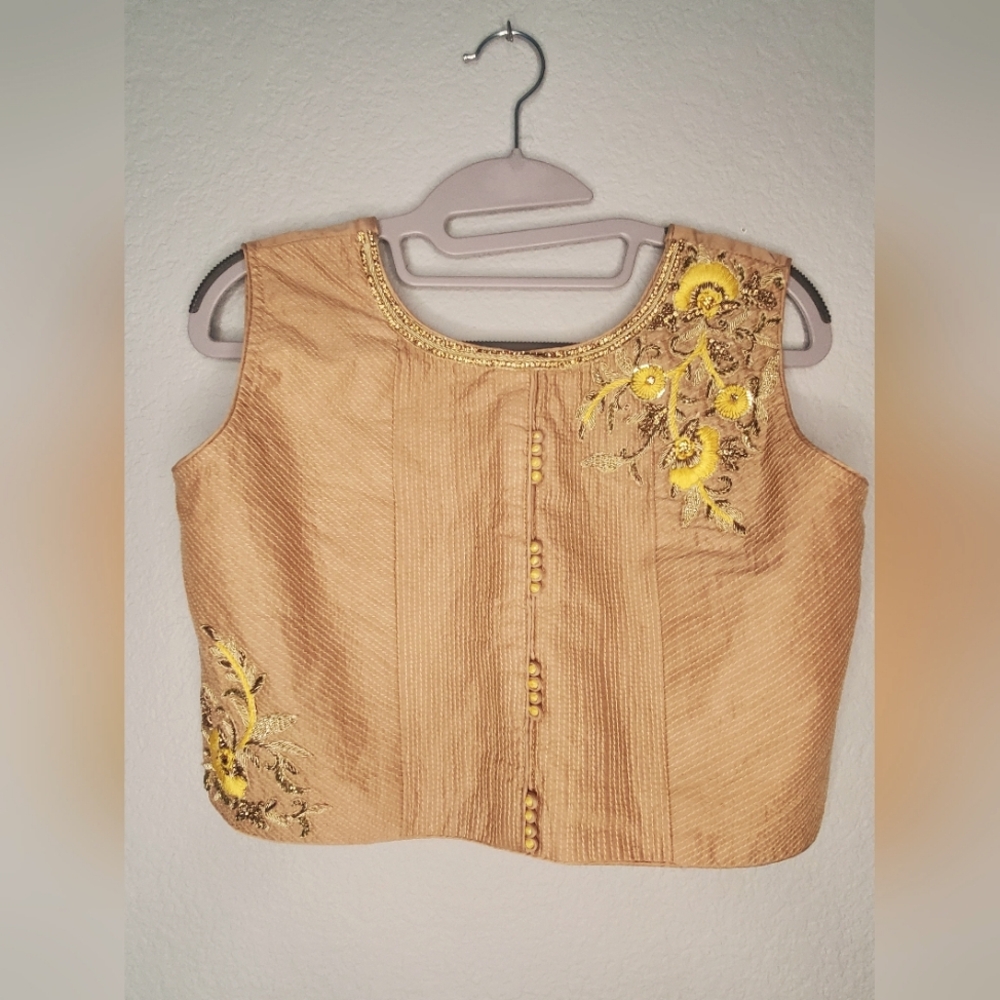 Vibali Crop Top Size 8